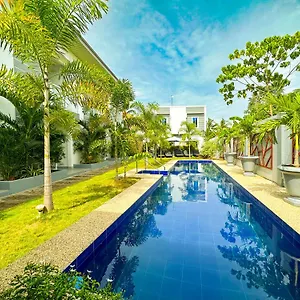  Resort Sapphire Boutique